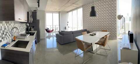 151 SE 1st St, Miami, FL 33131