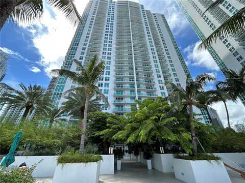 951 Brickell Ave, Miami, FL 33131