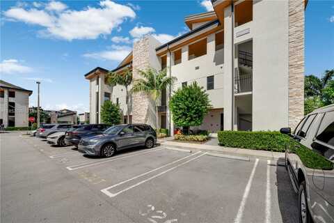 10425 NW 82nd St, Doral, FL 33178