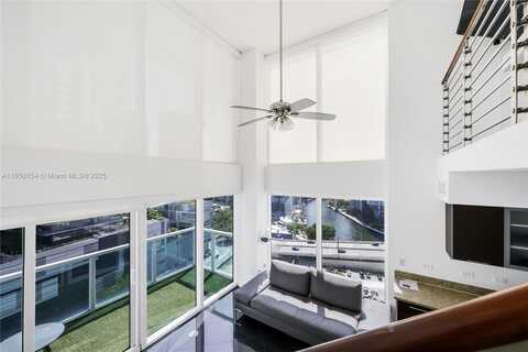 41 SE 5th St, Miami, FL 33131