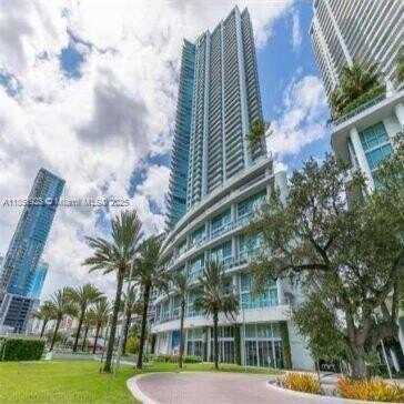 92 SW 3rd St, Miami, FL 33130