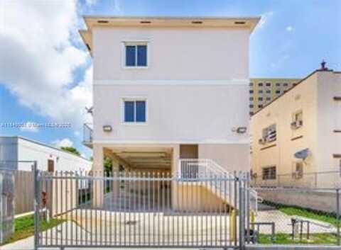 1063 SW 2nd St, Miami, FL 33130