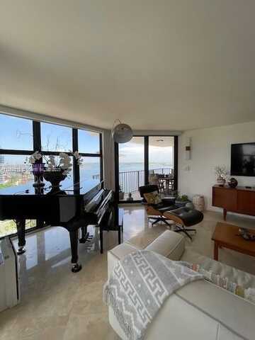 1865 Brickell Ave, Miami, FL 33129