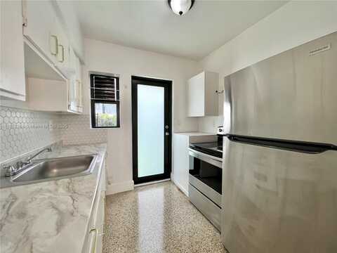 877 80th St, Miami Beach, FL 33141
