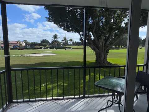 9200 N Hollybrook Lake Dr, Pembroke Pines, FL 33025