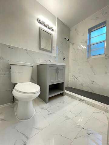 1330 SW 6th St, Miami, FL 33135
