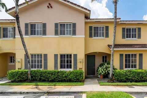 6036 SW 19th St, North Lauderdale, FL 33068