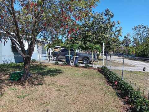 29130 Kentucky Rd, Homestead, FL 33033