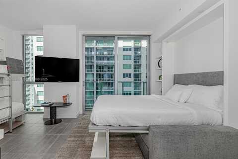 227 NE 2ND, Miami, FL 33132