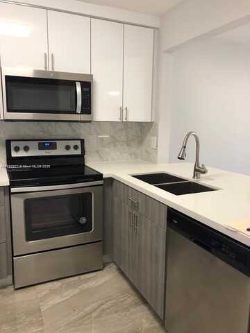 3199 Foxcroft Rd, Miramar, FL 33025