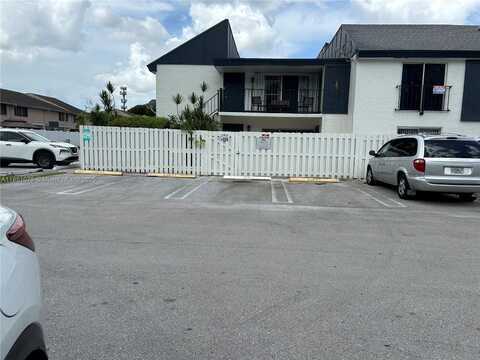 15431 SW 86th Ter, Miami, FL 33193