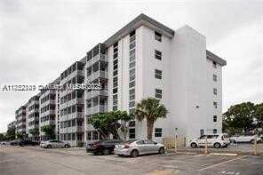 16950 W Dixie Hwy A230 Hwy, North Miami Beach, FL 33160
