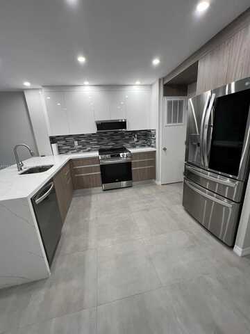 2175 NE 56th St, Fort Lauderdale, FL 33308