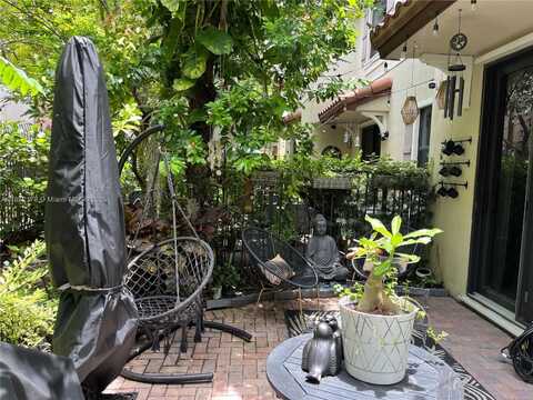 6974 Halton Park Ln, Coconut Creek, FL 33073