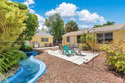 209 S Palmway, Lake Worth, FL 33460