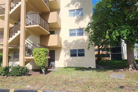 3905 N Nob Hill Rd, Sunrise, FL 33351