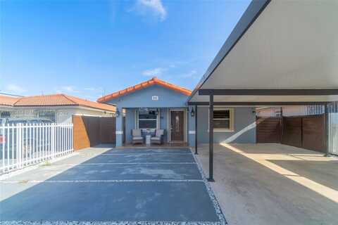 686 E 33rd St, Hialeah, FL 33013