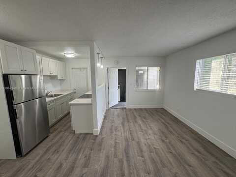 2325 Arthur St, Hollywood, FL 33020