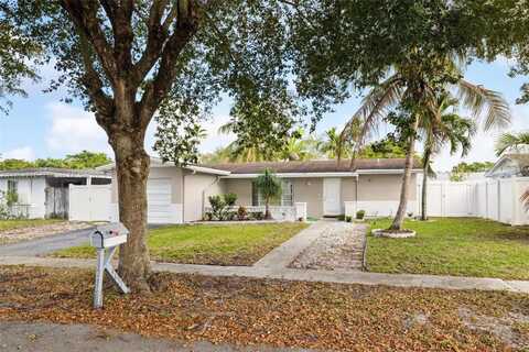 9431 NW 23rd St, Pembroke Pines, FL 33024