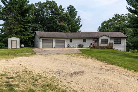 15490 Holiday Rd, Tomah, WI 54660