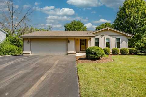 2202 Lander Ln, Waukesha, WI 53188
