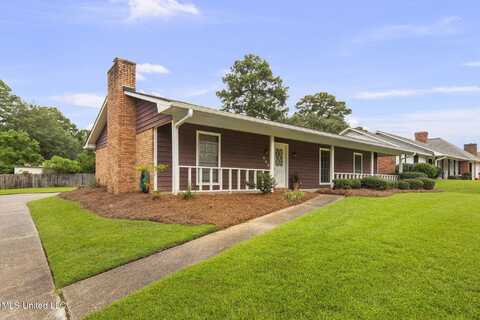 668 Bruin Avenue, Pearl, MS 39208