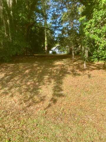 76 W HANGING MOSS COURT, BEVERLY HILLS, FL 34465