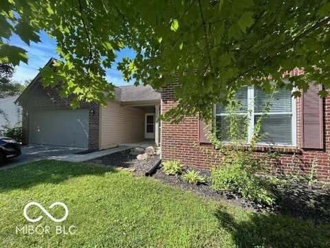 556 Hollowood Lane, Avon, IN 46123
