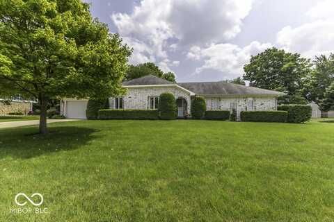 555 Green Meadow Drive, Greenwood, IN 46143