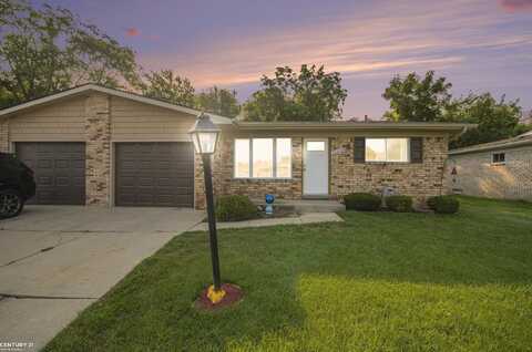 28535 Dino, New Baltimore, MI 48047