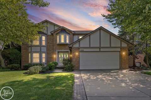 19118 Killeen, Clinton Township, MI 48038