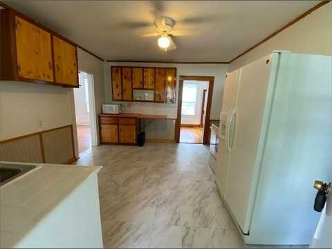 13 Lewis St., Westfield, MA 01085
