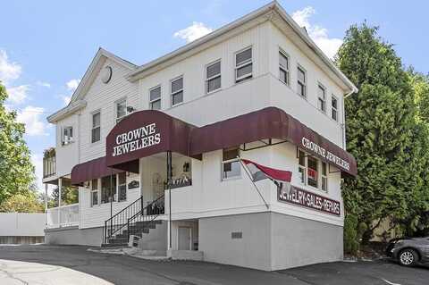 12 Lindell Ave, Leominster, MA 01453