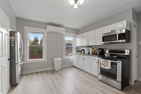 22 Fraternal Ave, Worcester, MA 01606