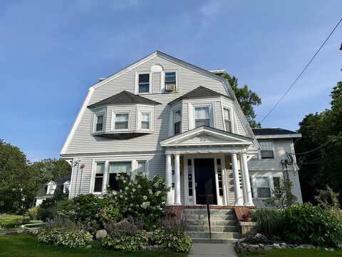 38 Crescent, Franklin, MA 02038