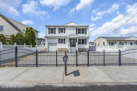 2566 Balfrey Drive, Toms River, NJ 08753