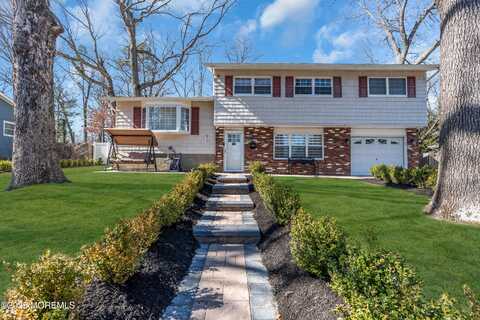 5 Florida Place, Jackson, NJ 08527