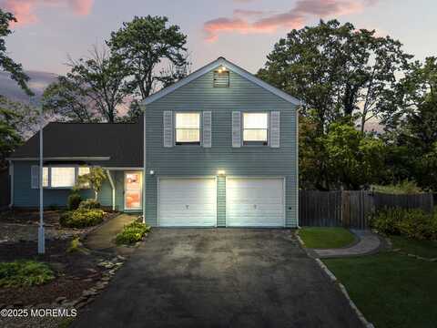 904 Nantucket Court, Toms River, NJ 08753