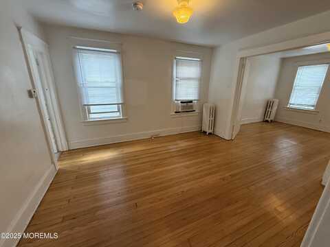115 N Third Avenue, Highland Park, NJ 08904