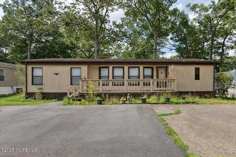 30 Roberts Road, Toms River, NJ 08755