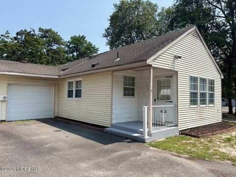 14 Canton Drive, Whiting, NJ 08759