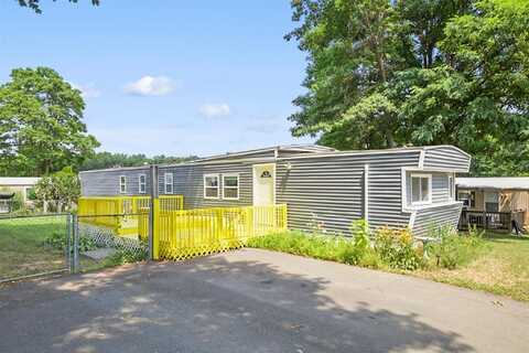 717 Modena Country Club, Gardiner, NY 12525