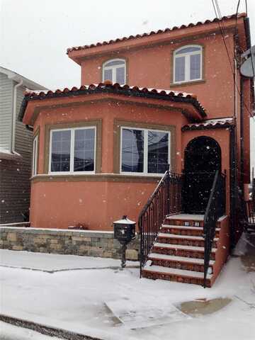 33 W 13th Road, Broad Channel, NY 11693