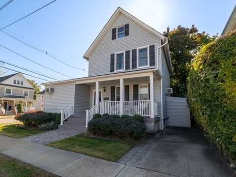 12 Waverly Place, Rockville Centre, NY 11570