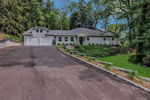 25 Spring Hollow Road, Centerport, NY 11721