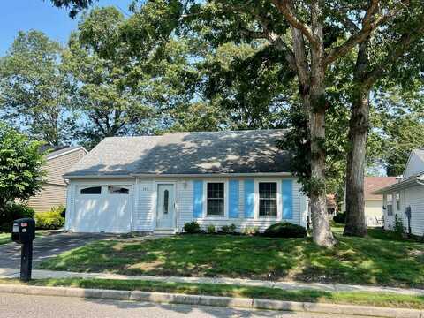 342 Edinburgh Drive, Ridge, NY 11961