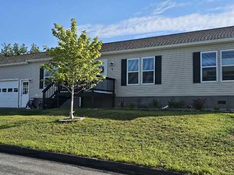 4 Cypress Drive, Norway, ME 04268