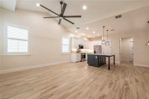 6988 Saona, NAPLES, FL 34113
