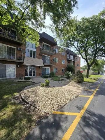 11245 S Harlem Avenue, Worth, IL 60482