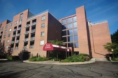 1450 Plymouth Lane, Elgin, IL 60123